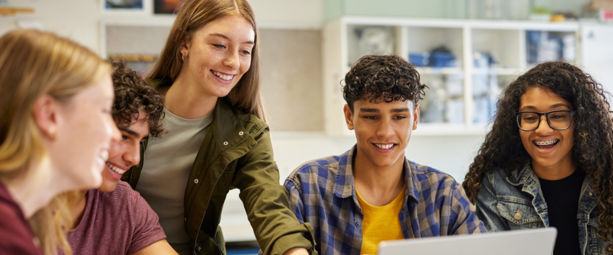 Grup Projelerinde Etkili İletişim ve Ekip Uyumu